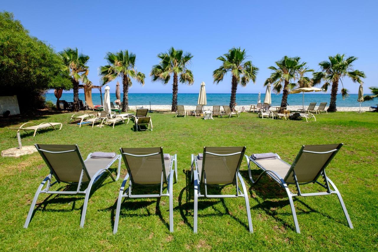 Oceanview Apartment Larnaca Exterior photo